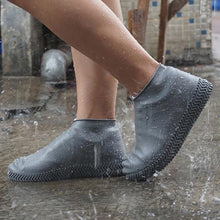 Load image into Gallery viewer, Recyclable Silicone Overshoes Reusable Waterproof Rainproof Men Shoes Covers Rain Boots Non-slip Washable 6 Colors S/M/L